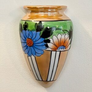 VNTG Wall Pocket Vase - Hotta Yu Shoten Art Deco, Orange Lusterware, flowers